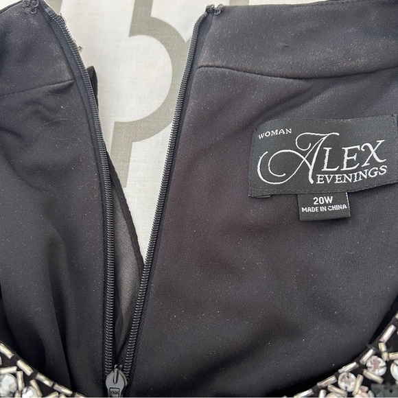 Alex Evenings Dress Black Crystal Neckline Chiffon Capelet Shift plus size 20W - Picture 13 of 17